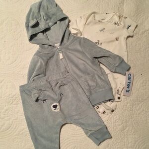 NWT Carters 0-3 mo 3 piece Blue Bear Sweatsuit